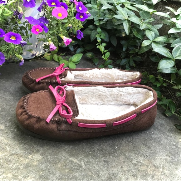 Airwalk Kids Classic Brown Suede Sherpa Fur Moccasin Slippers Shoes Pink Bows - Picture 7 of 13